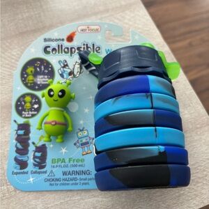 Collapsible Silicone Water Bottle with Alien Keychain